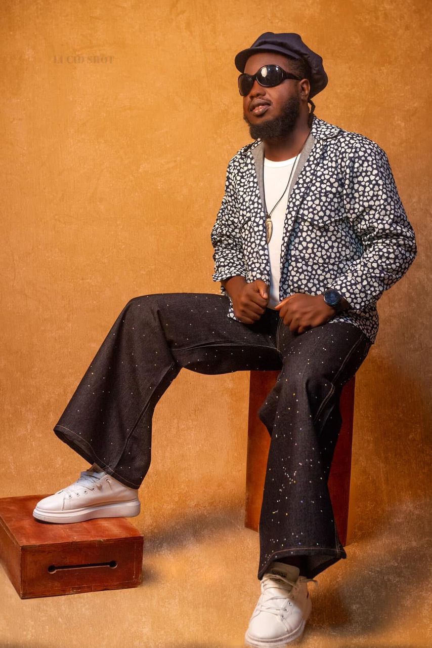 photo of iyke lawrence